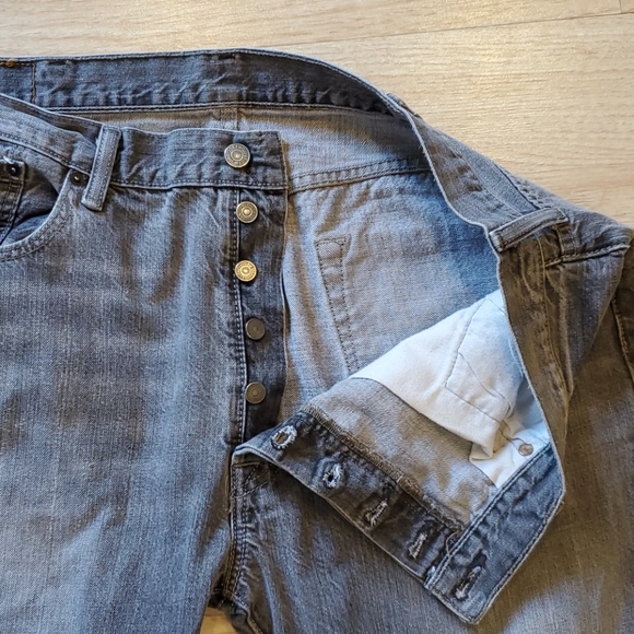 LEVI'S 501 JEAN'S - Picture 4 of 7